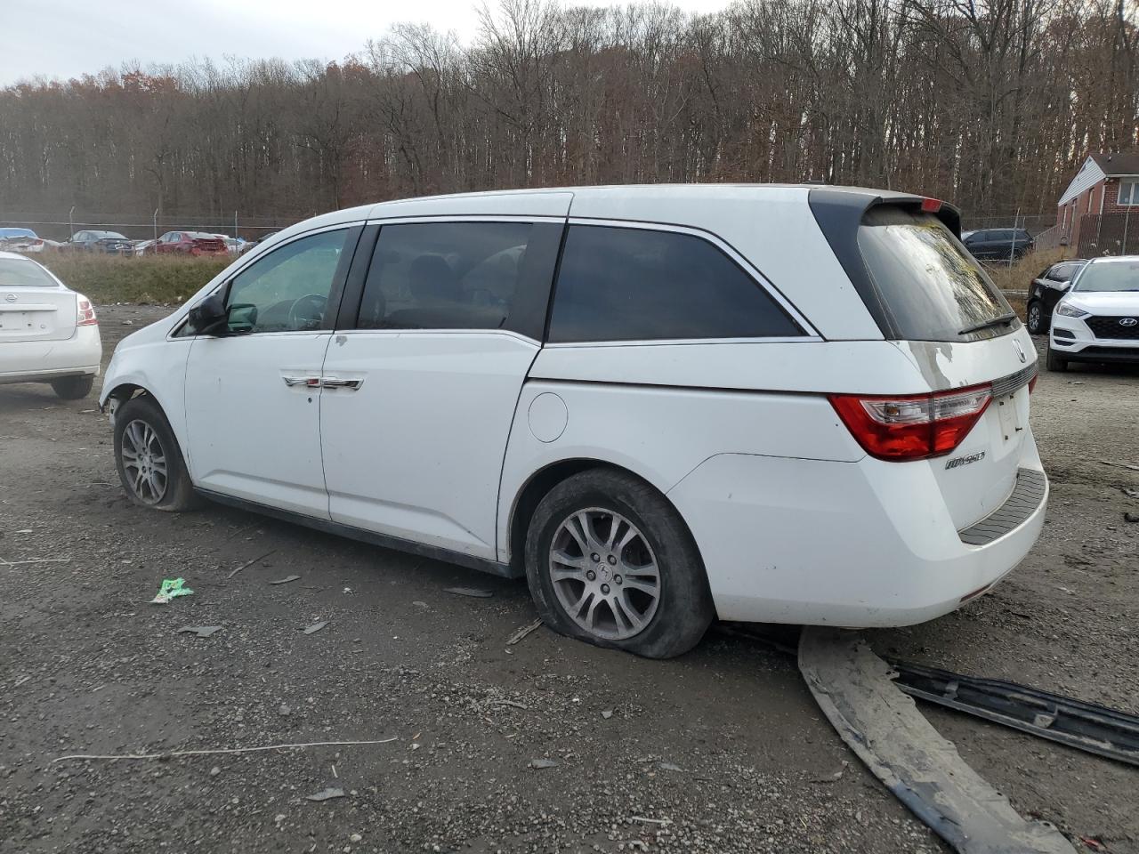 2011 Honda Odyssey VIN 5FNRL5H62BB061357 Copart auction photo, front end damage thumbnail 2