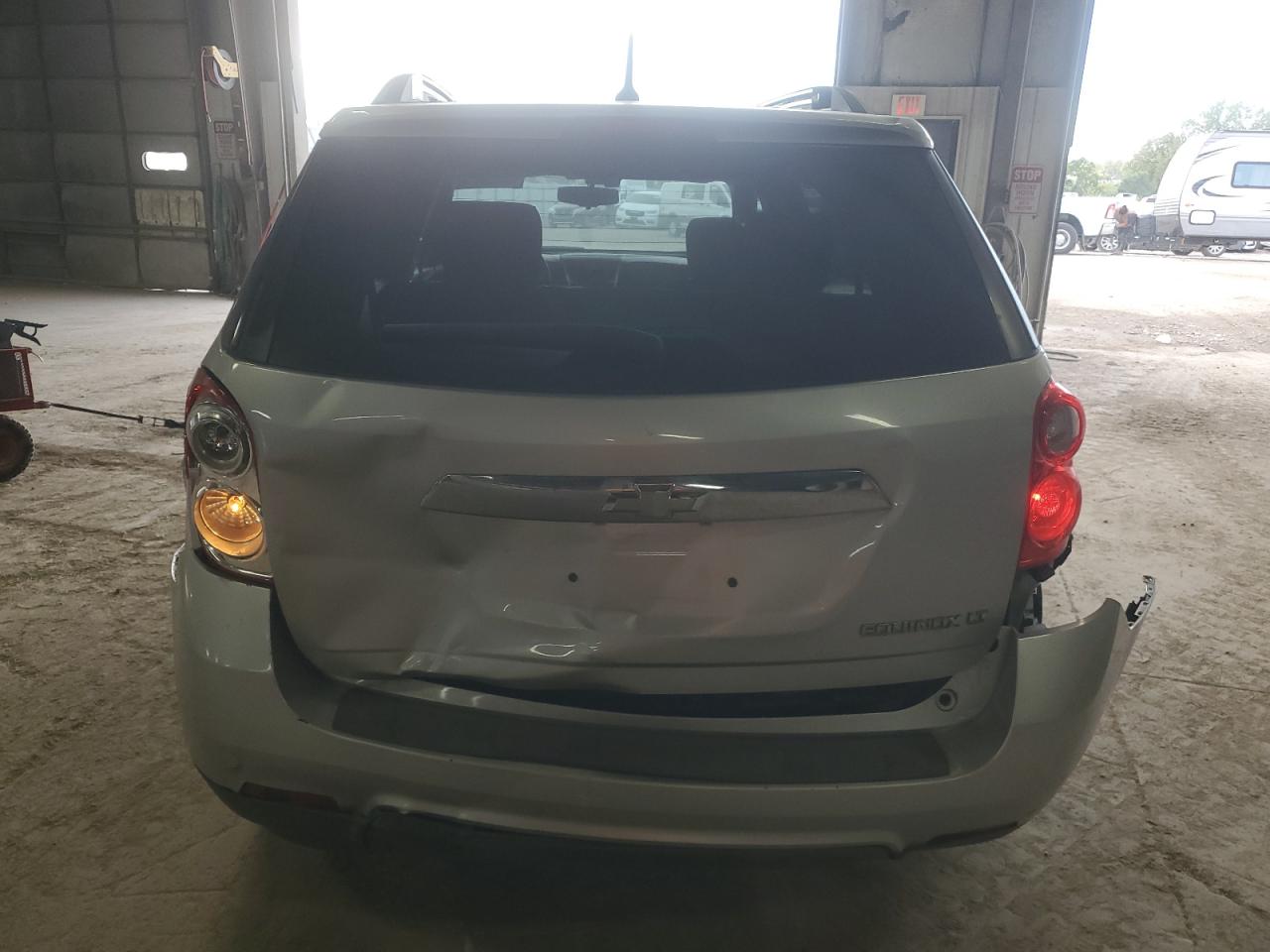 2010 Chevrolet Equinox VIN 2CNALDEWXA6338929 Copart auction photo, rear end / side damage thumbnail 6