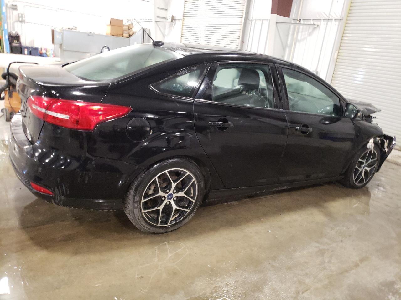 2018 Ford Focus VIN 1FADP3H25JL217277 Copart auction photo, front end / side damage thumbnail 3