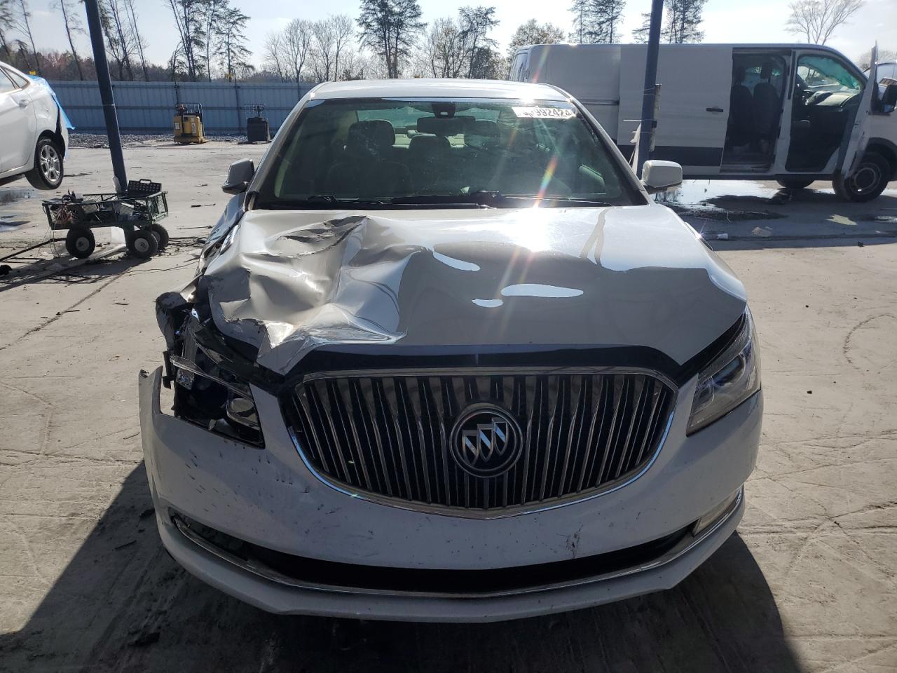 2015 Buick LaCrosse VIN 1G4GB5GRXFF196606 Copart auction photo, front end / minor dent/scratches damage thumbnail 5