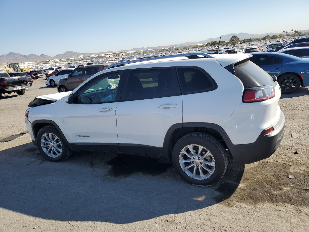 2020 Jeep Grand Cherokee VIN 1C4PJLCB0LD648543 Copart auction photo, front end damage thumbnail 2
