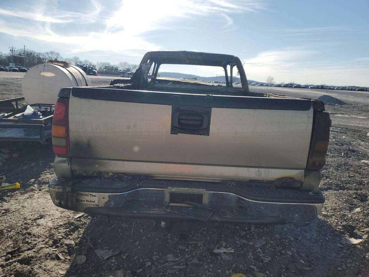 2003 GMC Sierra VIN 1GTHK29U33E101443 Copart auction photo, burn damage thumbnail 6