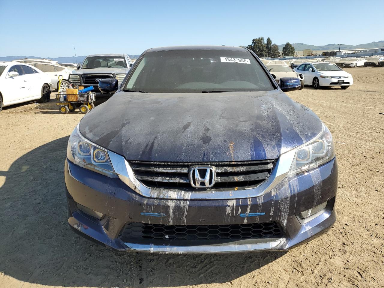 2015 Honda Accord VIN 1HGCR2F72FA232915 Copart auction photo, vandalism / rear end damage thumbnail 5