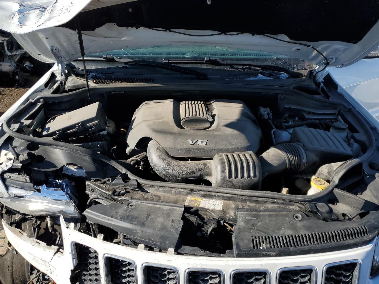 2015 Jeep Grand Cherokee VIN 1C4RJFCG3FC718679 Copart auction photo, front end damage thumbnail 11