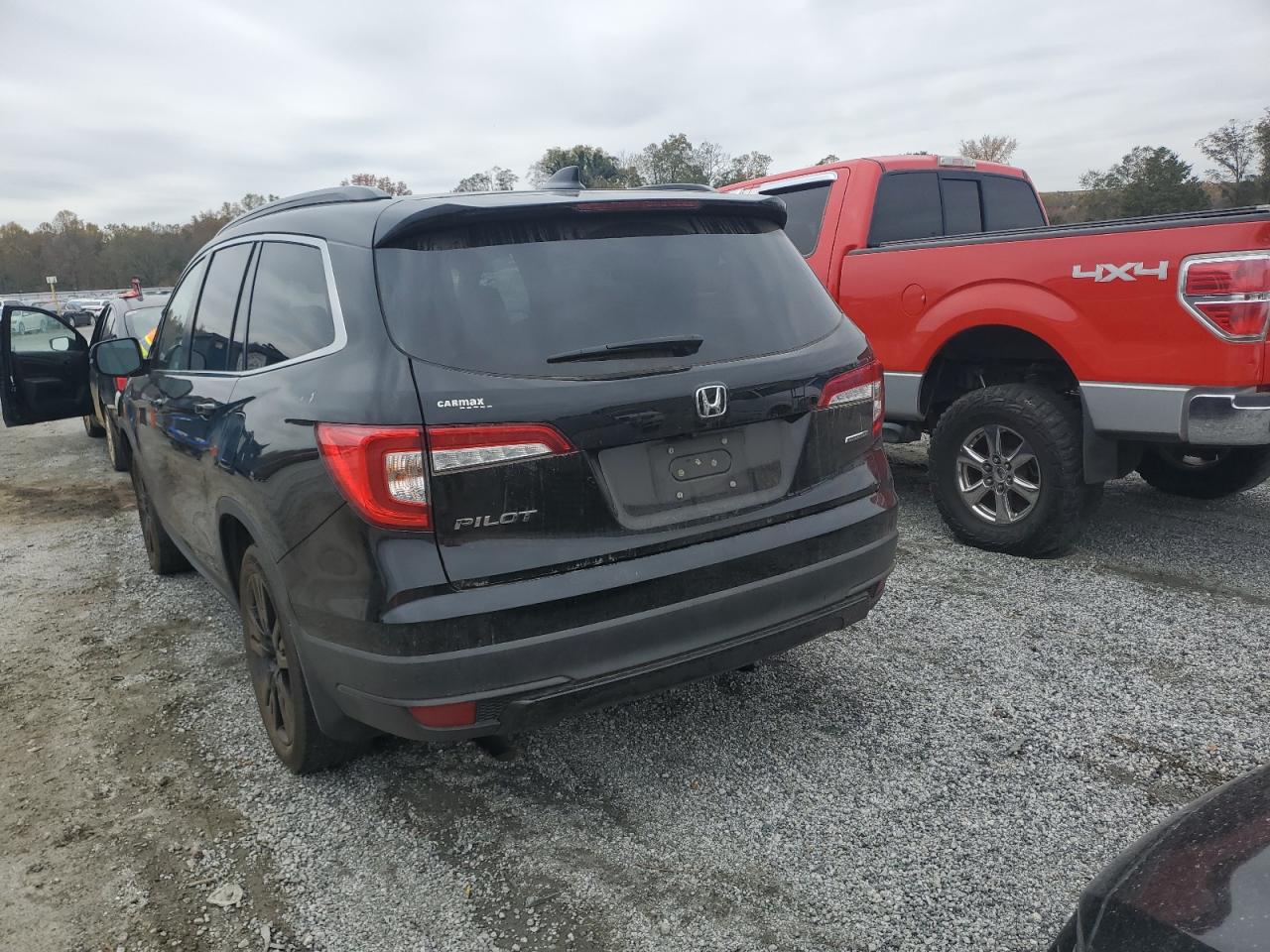 2021 Honda Pilot VIN 5FNYF5H21MB041703 Copart auction photo, front end damage thumbnail 2