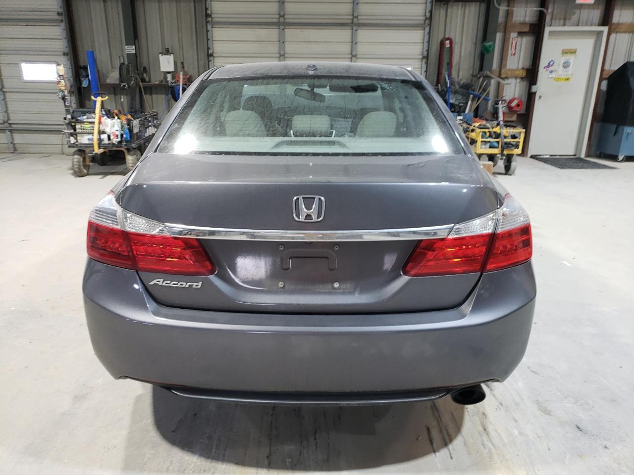 2013 Honda Accord VIN 1HGCR2F80DA168413 Copart auction photo, front end / minor dent/scratches damage thumbnail 6