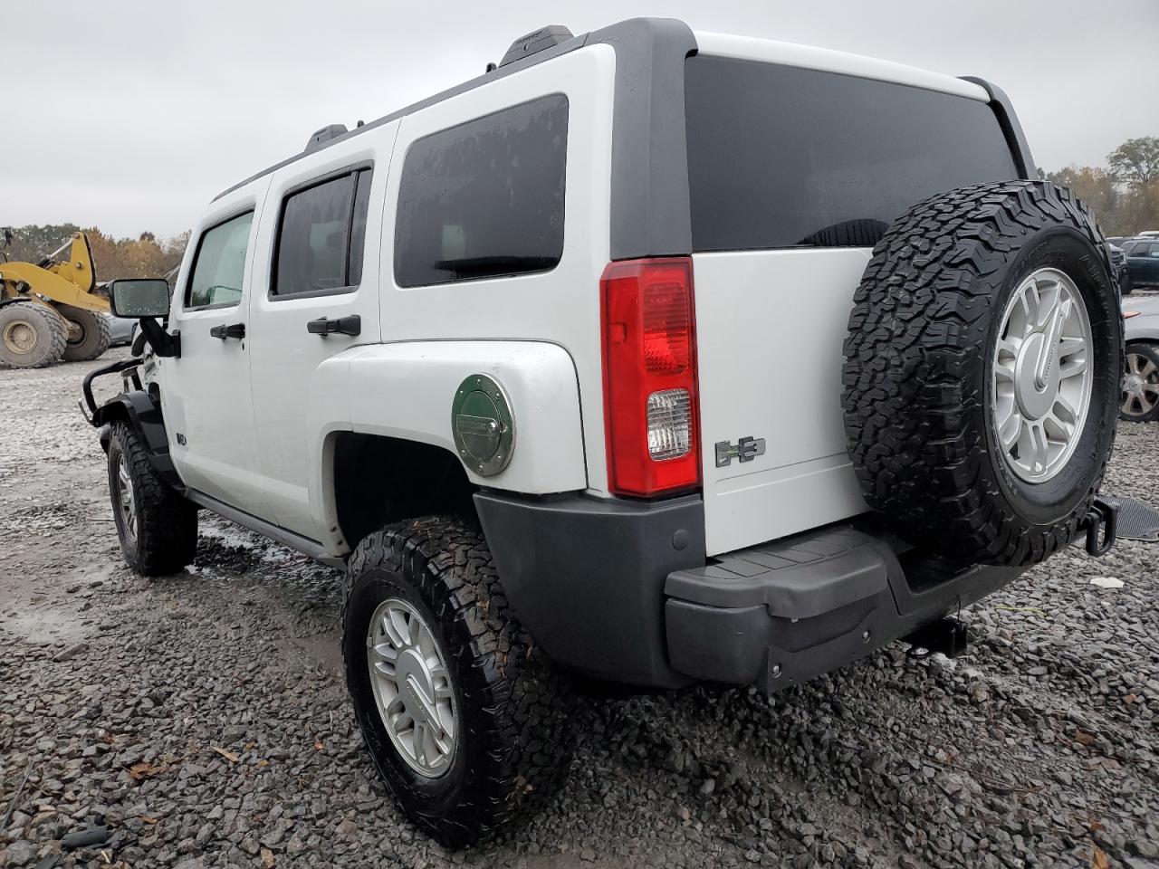 2009 Hummer H3 VIN 5GTEN13E998152256 Copart auction photo, side / front end damage thumbnail 2