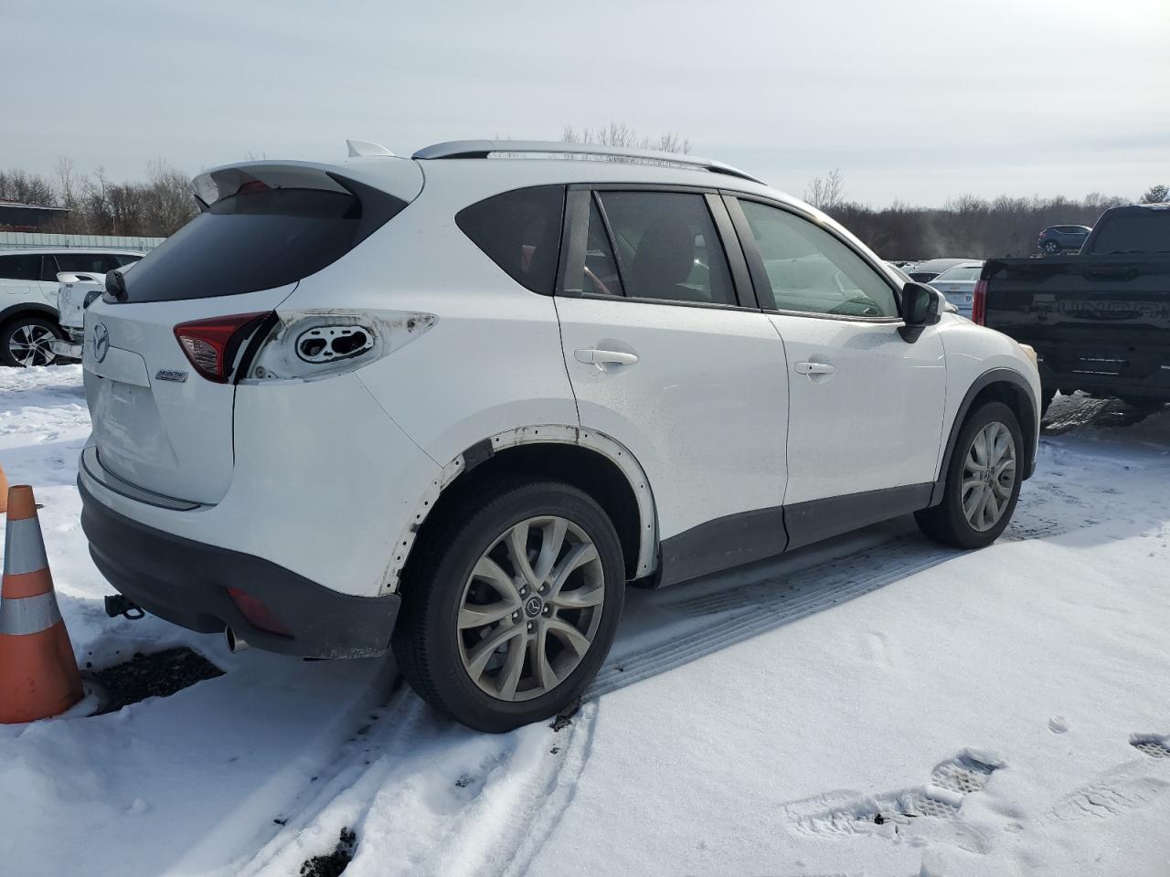 2014 Mazda CX-5 VIN JM3KE4DY0E0357582 Copart auction photo, rear end / side damage thumbnail 3