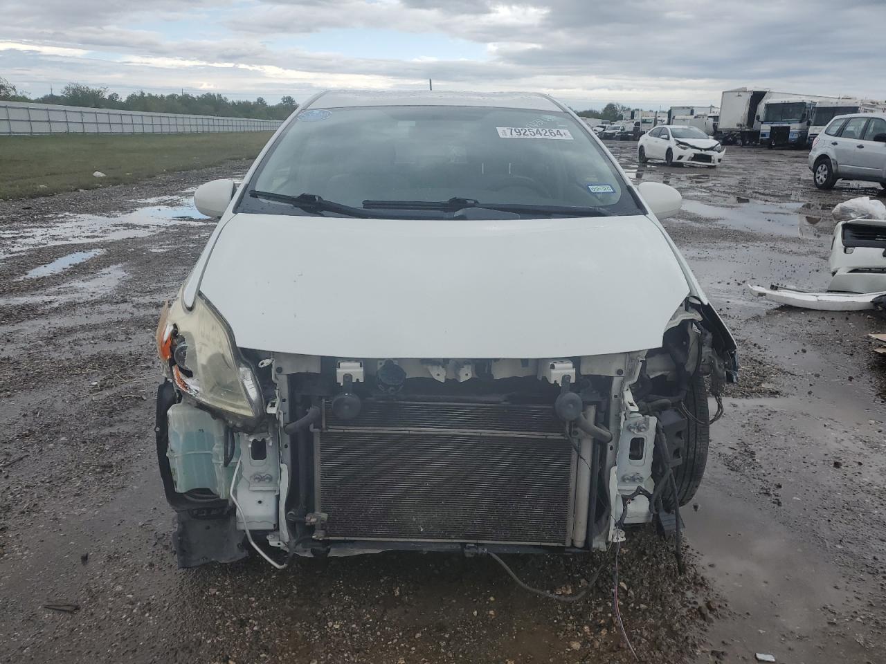 2015 Toyota Prius VIN JTDKN3DU9F1915358 Copart auction photo, front end / minor dent/scratches damage thumbnail 5