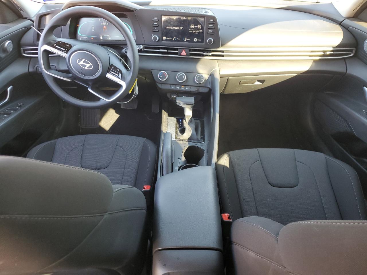 2024 Hyundai Elantra VIN KMHLL4DG5RU743094 Copart auction photo, all over / minor dent/scratches damage thumbnail 8