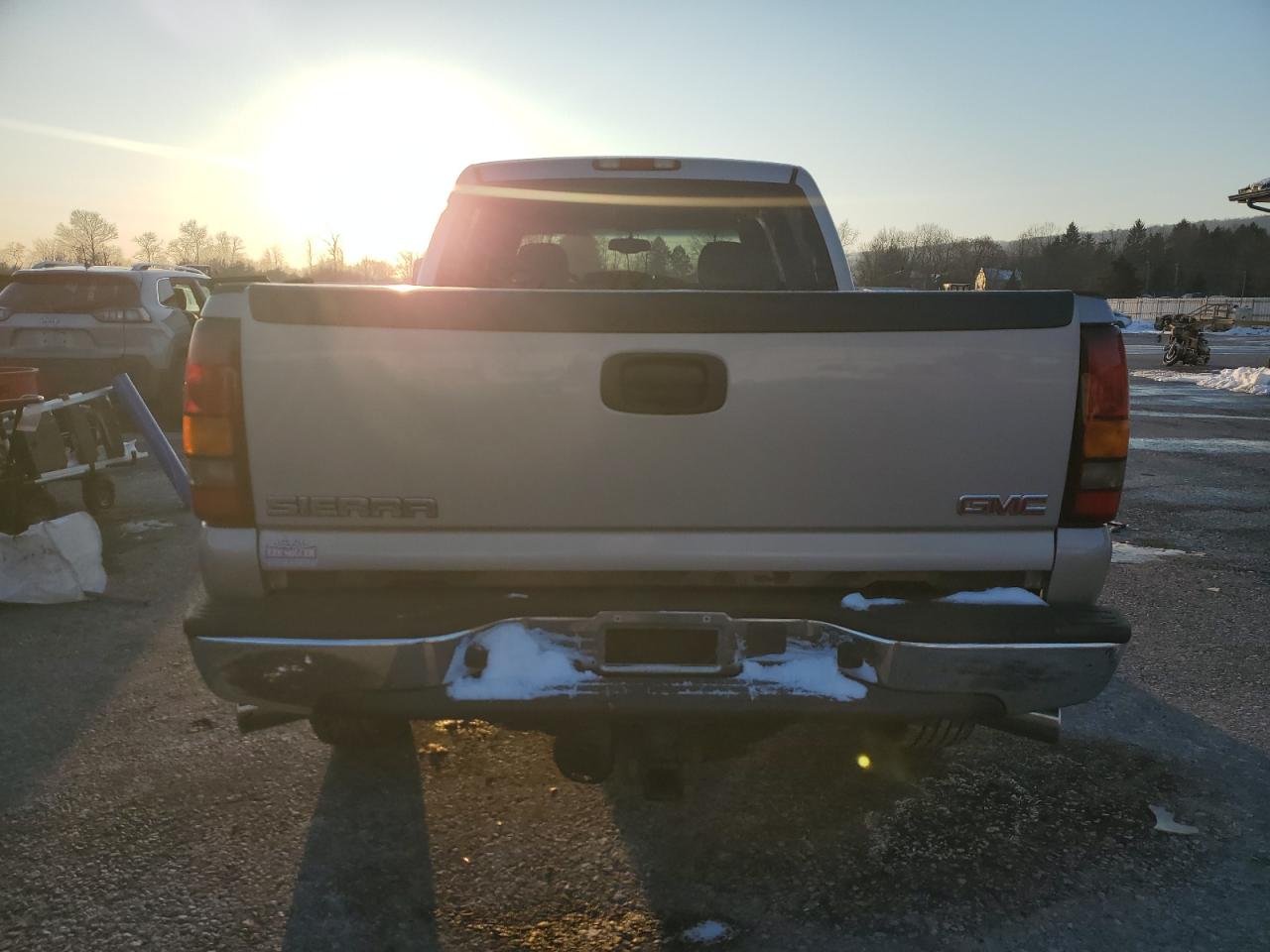 2004 GMC Sierra VIN 1GTHK23204F197714 Copart auction photo, front end damage thumbnail 6
