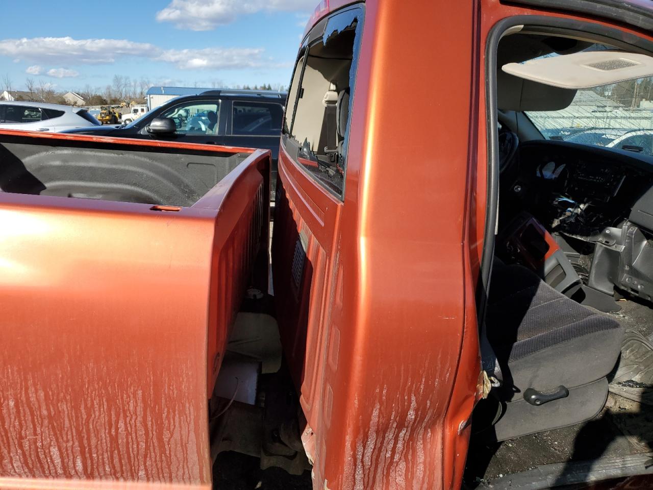 2005 Dodge RAM VIN 1D7HU16D35J587809 Copart auction photo, side / front end damage thumbnail 10