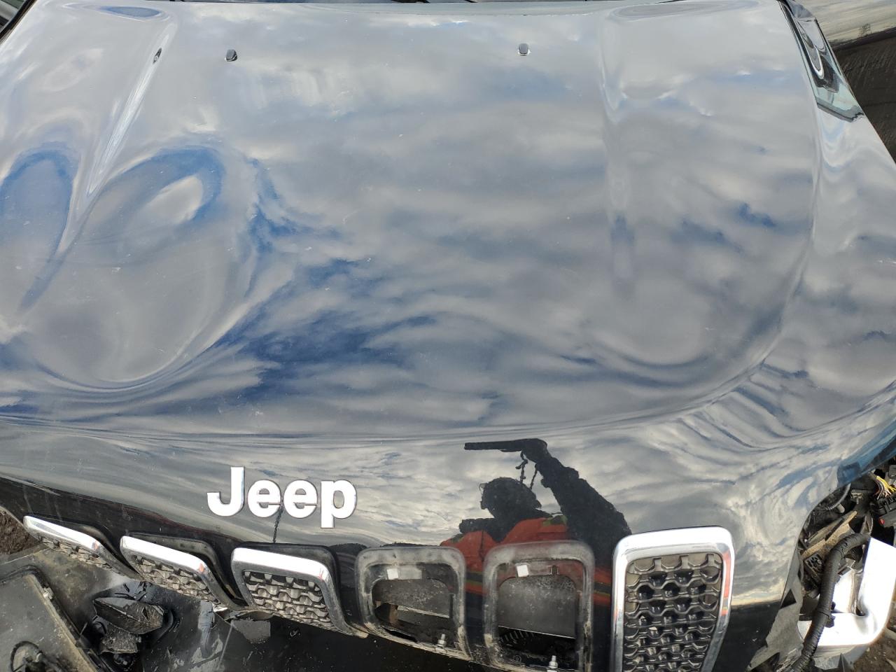 2020 Jeep Grand Cherokee VIN 1C4PJMLX7LD642238 Copart auction photo, front end damage thumbnail 12