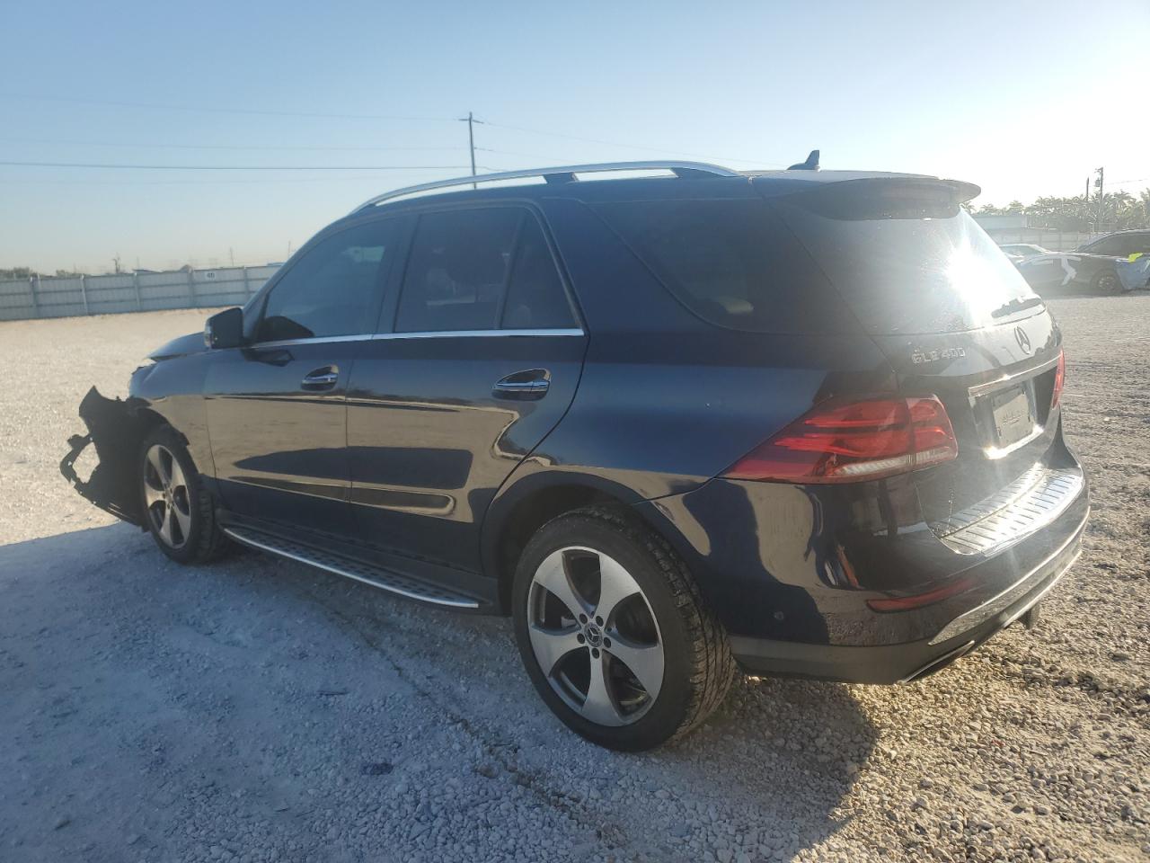 2019 Mercedes-Benz GLE VIN 4JGDA5GB8KB211937 Copart auction photo, front end damage thumbnail 2