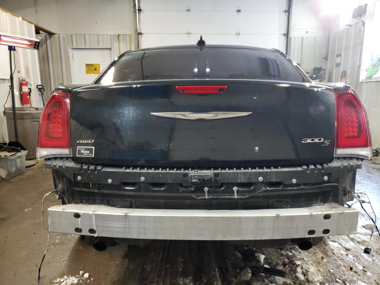 2016 Chrysler 300 VIN 2C3CCAGG5GH270574 Copart auction photo, side / rear end damage thumbnail 6