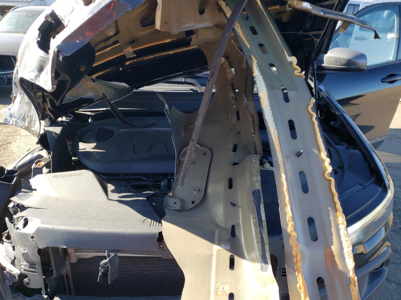 2019 Jeep Cherokee VIN 1C4PJMBX1KD298504 Copart auction photo, side / front end damage thumbnail 14