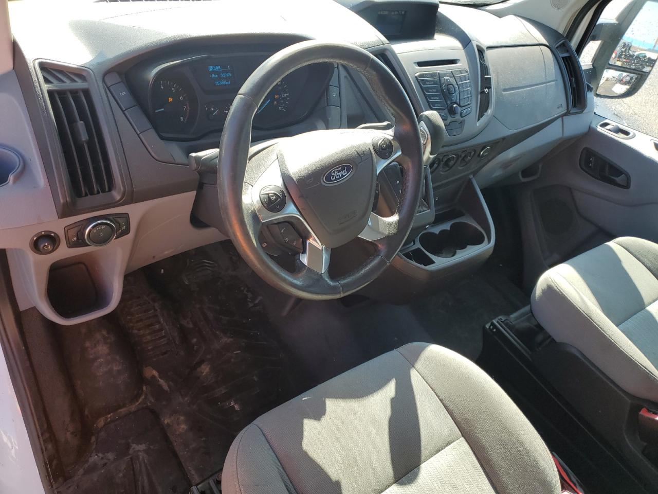 2015 Ford Transit VIN 1FTNR2CM7FKA05392 Copart auction photo, front end damage thumbnail 8