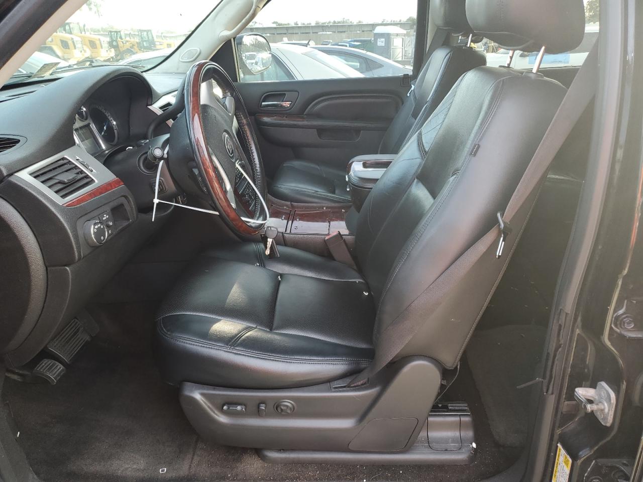 2012 Cadillac Escalade VIN 1GYS4BEF9CR306615 Copart auction photo, front end damage thumbnail 7