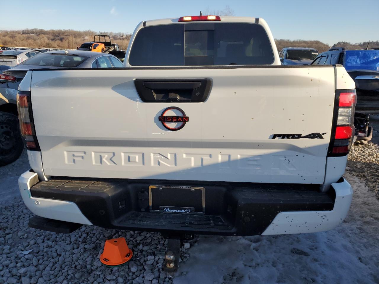 2024 Nissan Navara (Frontier) VIN 1N6ED1EK8RN623390 Copart auction photo, front end damage thumbnail 6