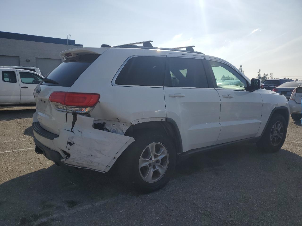2014 Jeep Grand Cherokee VIN 1C4RJEAG5EC113848 Copart auction photo, rear end / undercarriage damage thumbnail 3