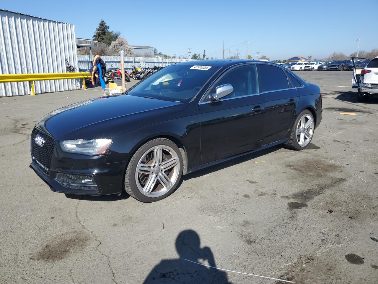 2015 Audi RS4 VIN WAUBGAFL8FA004955