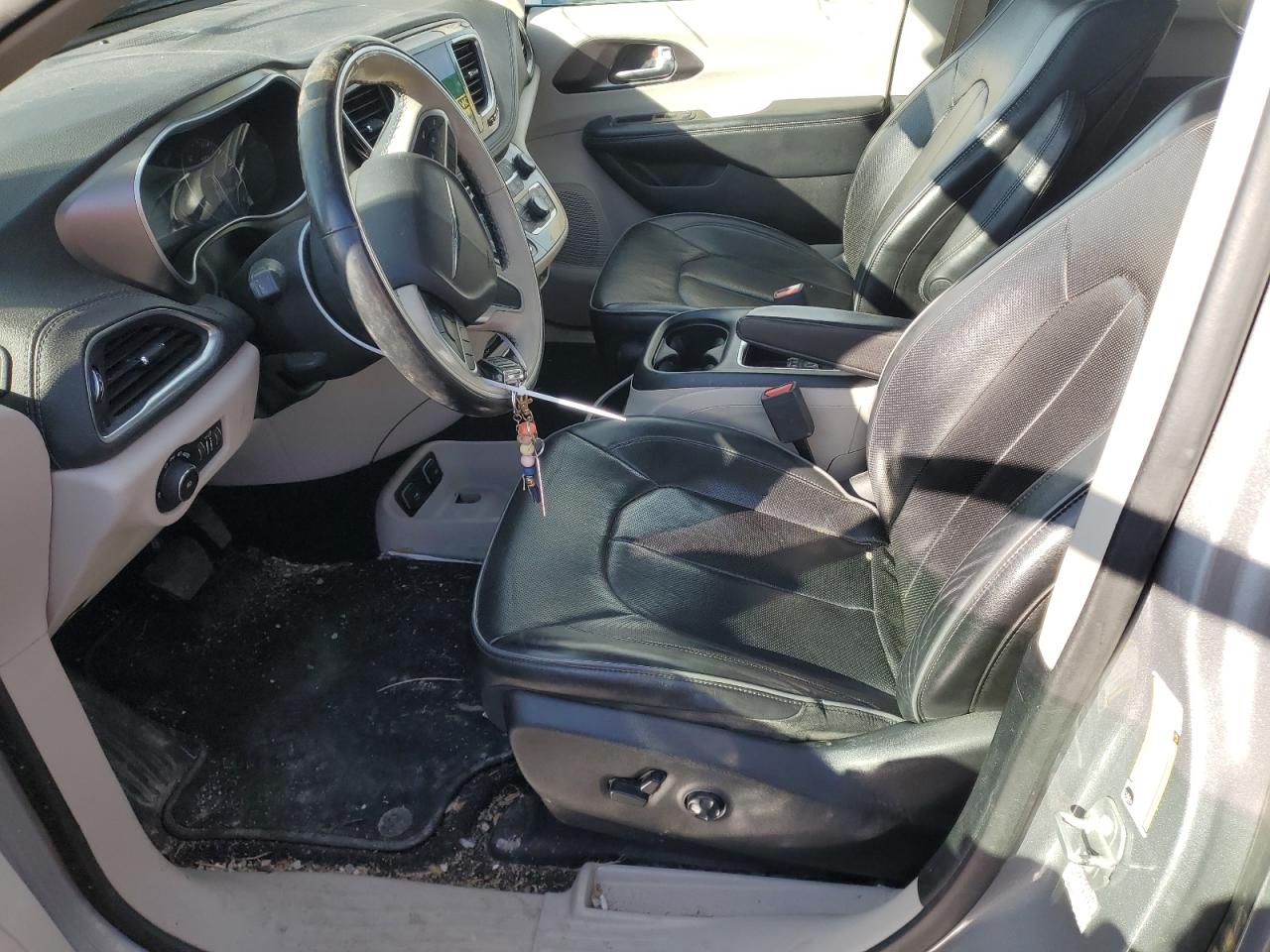 2018 Chrysler Pacifica VIN 2C4RC1GG4JR233152 Copart auction photo, front end damage thumbnail 7