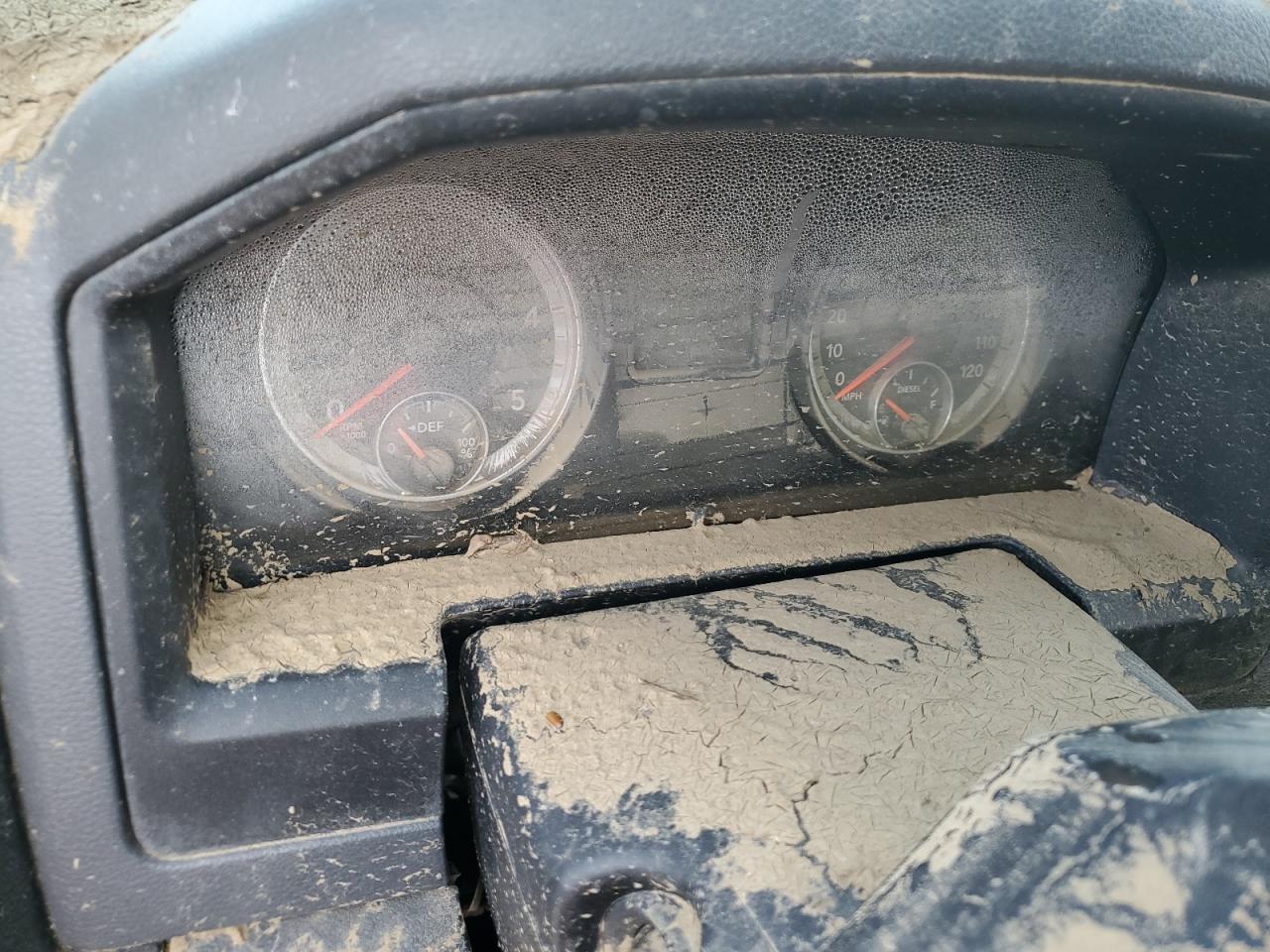 2015 RAM 2500 VIN 3C6UR5CL9FG673987 Copart auction photo, water/flood damage thumbnail 9