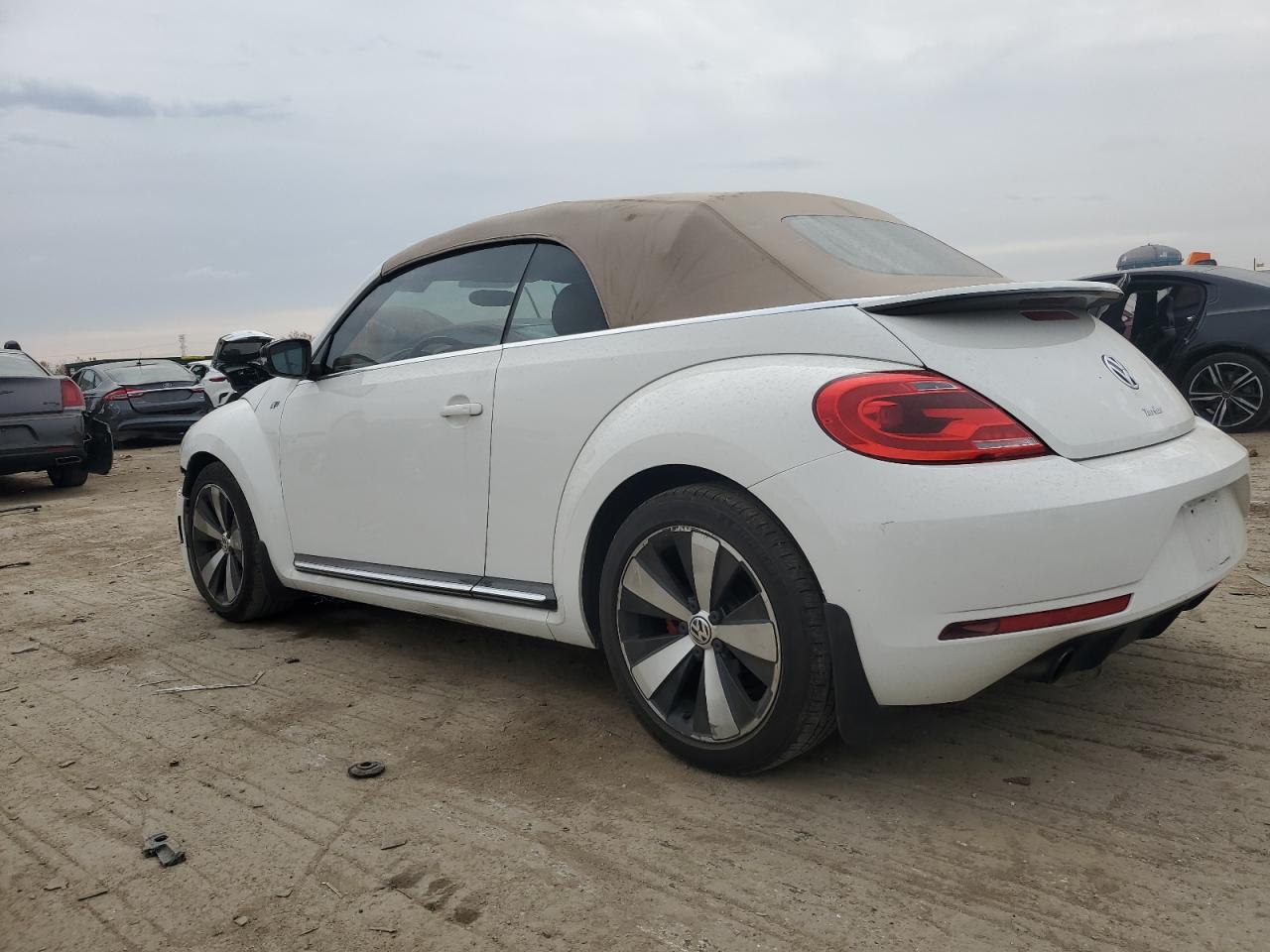 2014 Volkswagen Beetle VIN 3VW7T7AT0EM806056 Copart auction photo, front end damage thumbnail 2