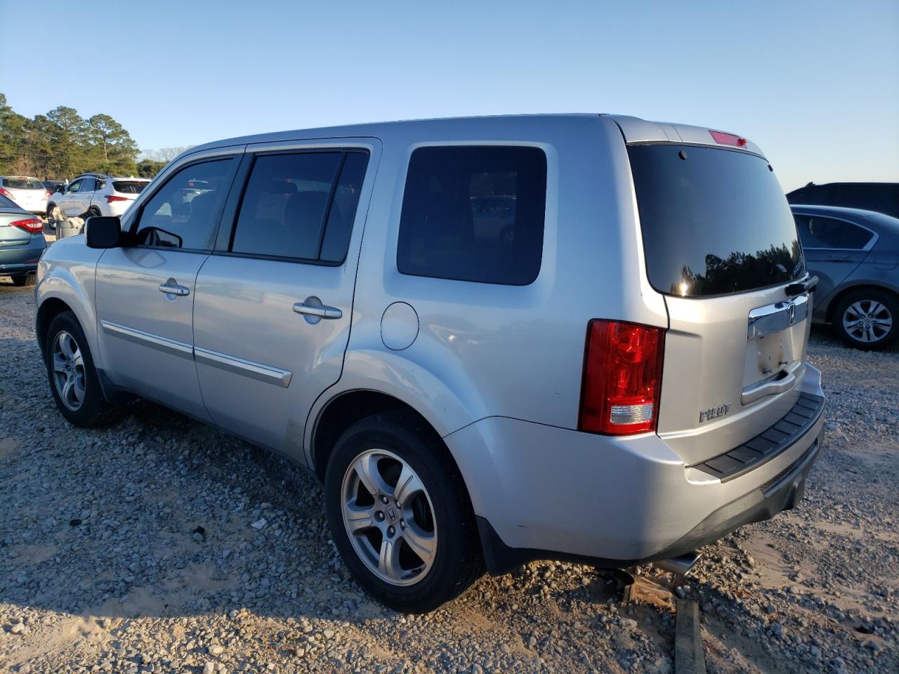 2015 Honda Pilot VIN 5FNYF3H56FB019259 Copart auction photo, front end damage thumbnail 2