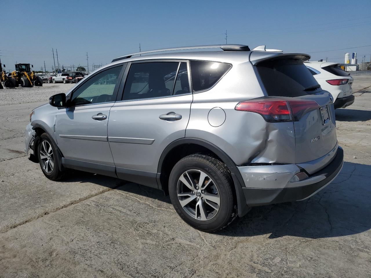 2018 Toyota RAV 4 VIN JTMRFREV0JD241694 Copart auction photo, front end / side damage thumbnail 2