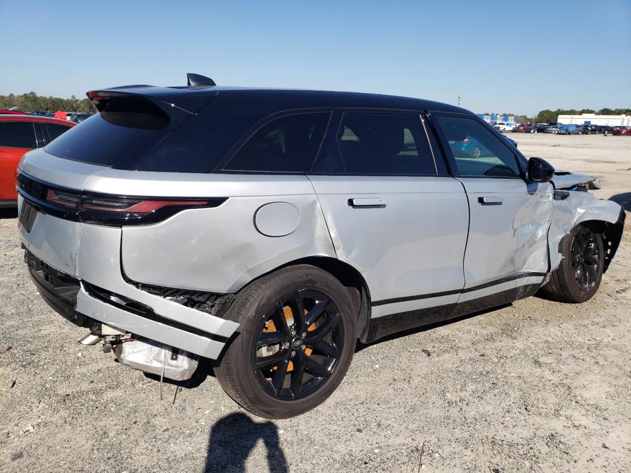 2024 Land Rover Range Rover VIN SALYL2EX6RA383664 Copart auction photo, all over damage thumbnail 3