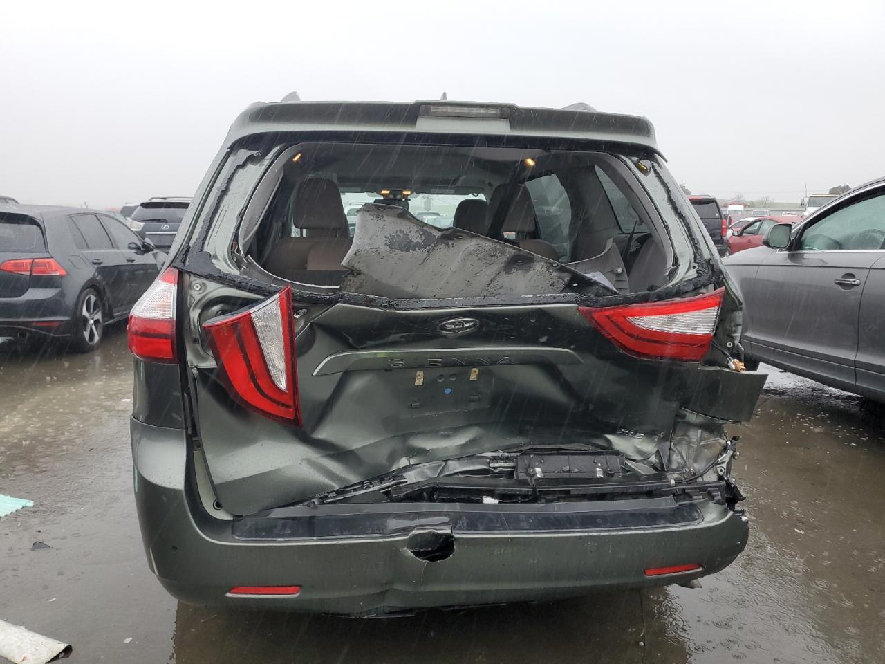 2019 Toyota Sienna VIN 5TDYZ3DC5KS009047 Copart auction photo, rear end damage thumbnail 6