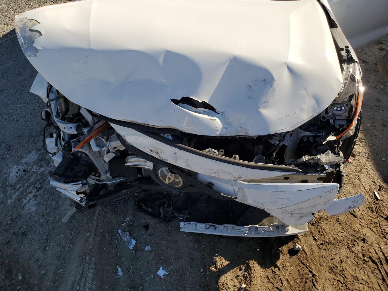 2020 Toyota Corolla VIN JTDEPRAE9LJ033027 Copart auction photo, front end / minor dent/scratches damage thumbnail 11