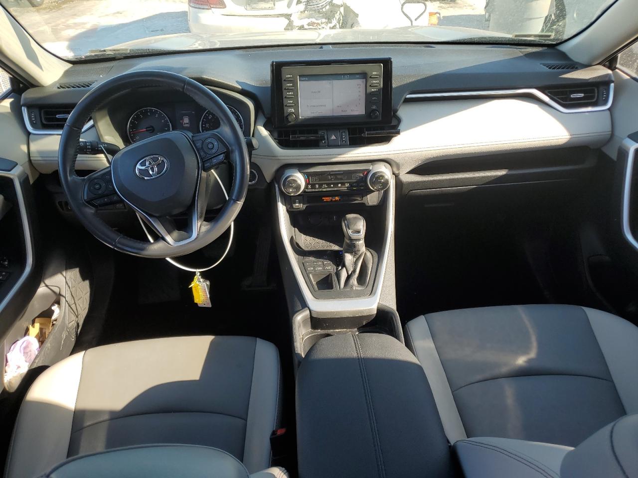 2019 Toyota RAV 4 VIN JTMA1RFV1KD029804 Copart auction photo, rear end damage thumbnail 8