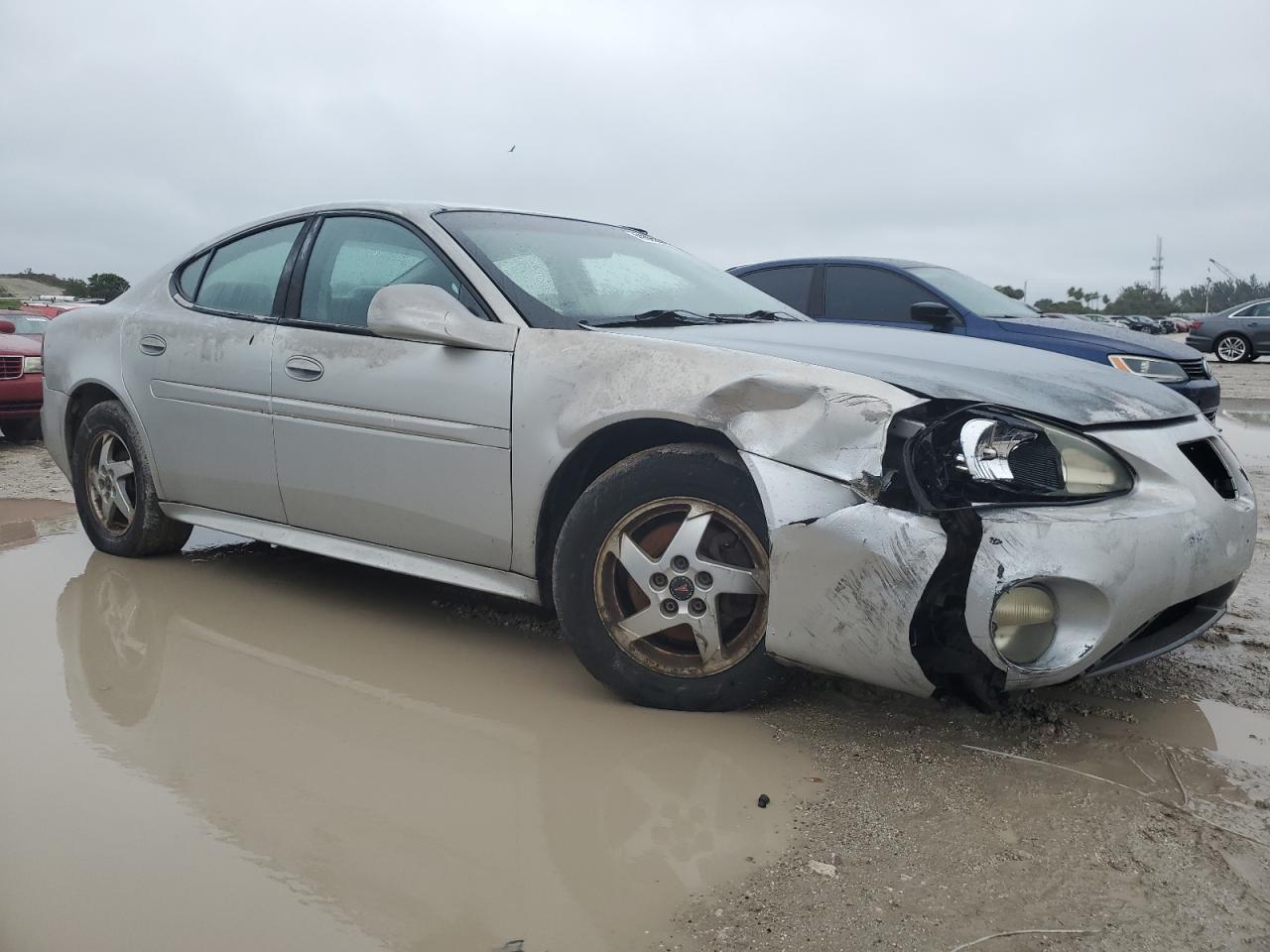 2004 Pontiac Grand Prix VIN 2G2WP522X41123689 Copart auction photo, front end / minor dent/scratches damage thumbnail 4