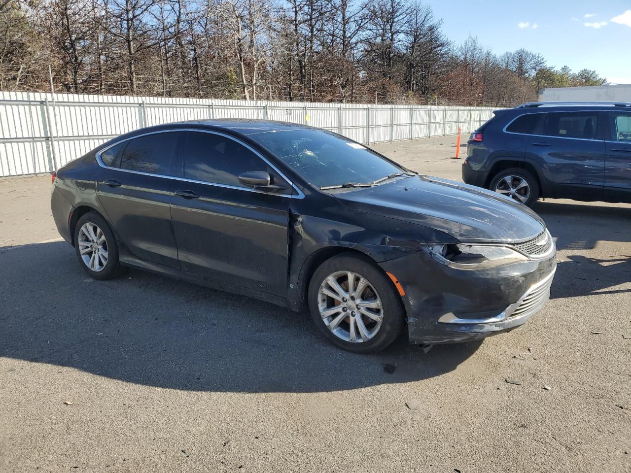2015 Chrysler 200 VIN 1C3CCCAB0FN664269 Copart auction photo, front end / side damage thumbnail 4
