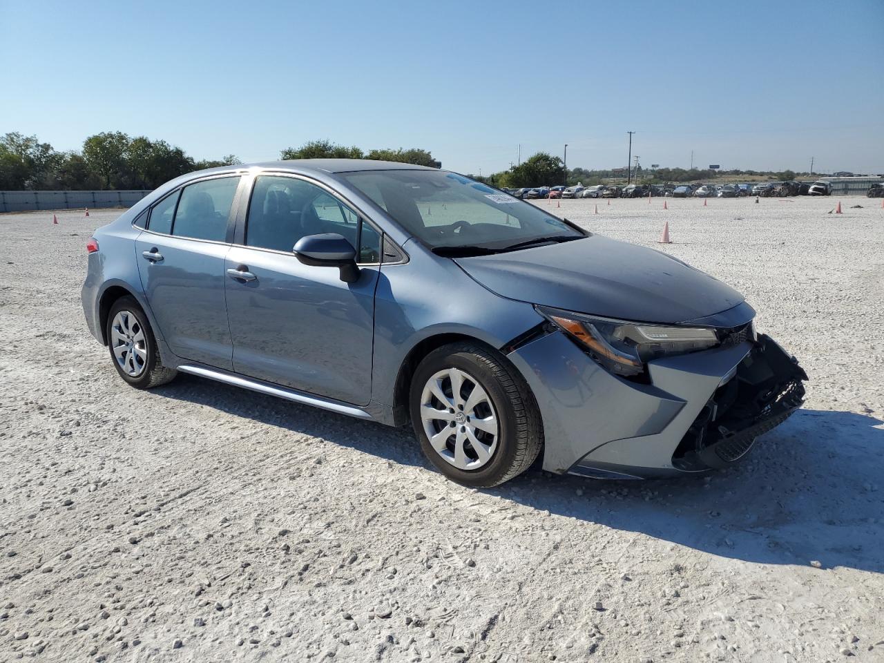 2022 Toyota Corolla VIN 5YFEPMAE0NP293947 Copart auction photo, front end / side damage thumbnail 4