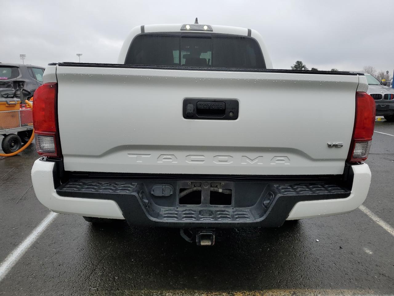 2018 Toyota Tacoma VIN 3TMCZ5AN3JM137944 Copart auction photo, all over damage thumbnail 6