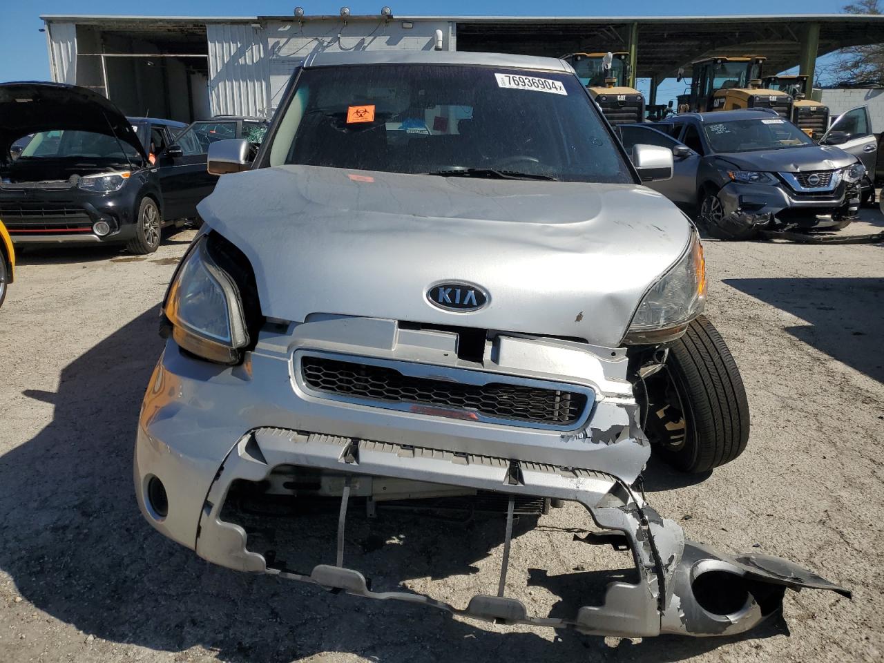 2010 KIA Soul VIN KNDJT2A27A7162899 Copart auction photo, front end / side damage thumbnail 5