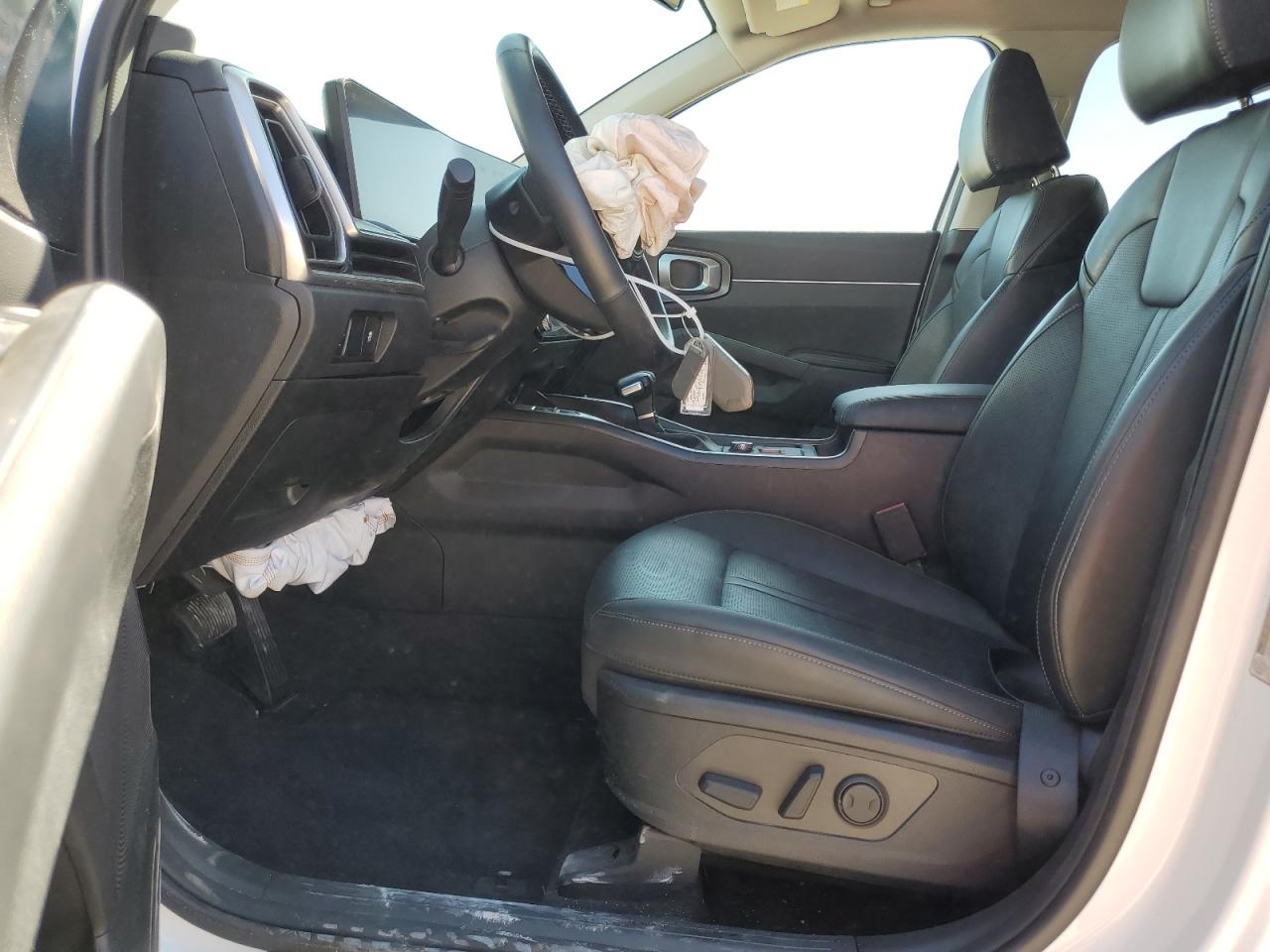 2024 KIA Sorento VIN 5XYRLDJC4RG290216 Copart auction photo, front end / minor dent/scratches damage thumbnail 7