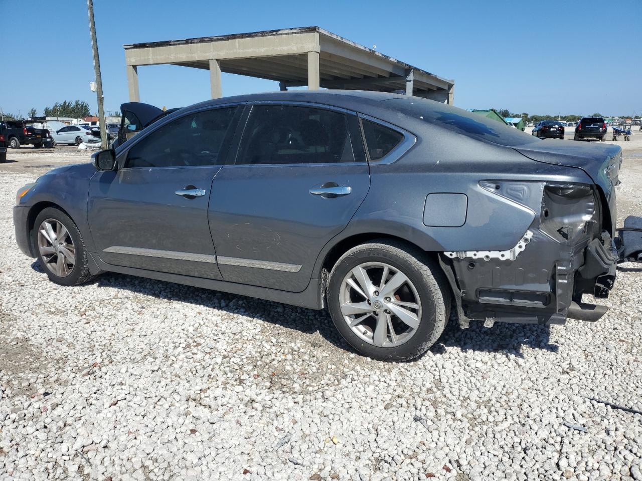 2015 Nissan Altima VIN 1N4AL3AP3FC198319 Copart auction photo, rear end / front end damage thumbnail 2