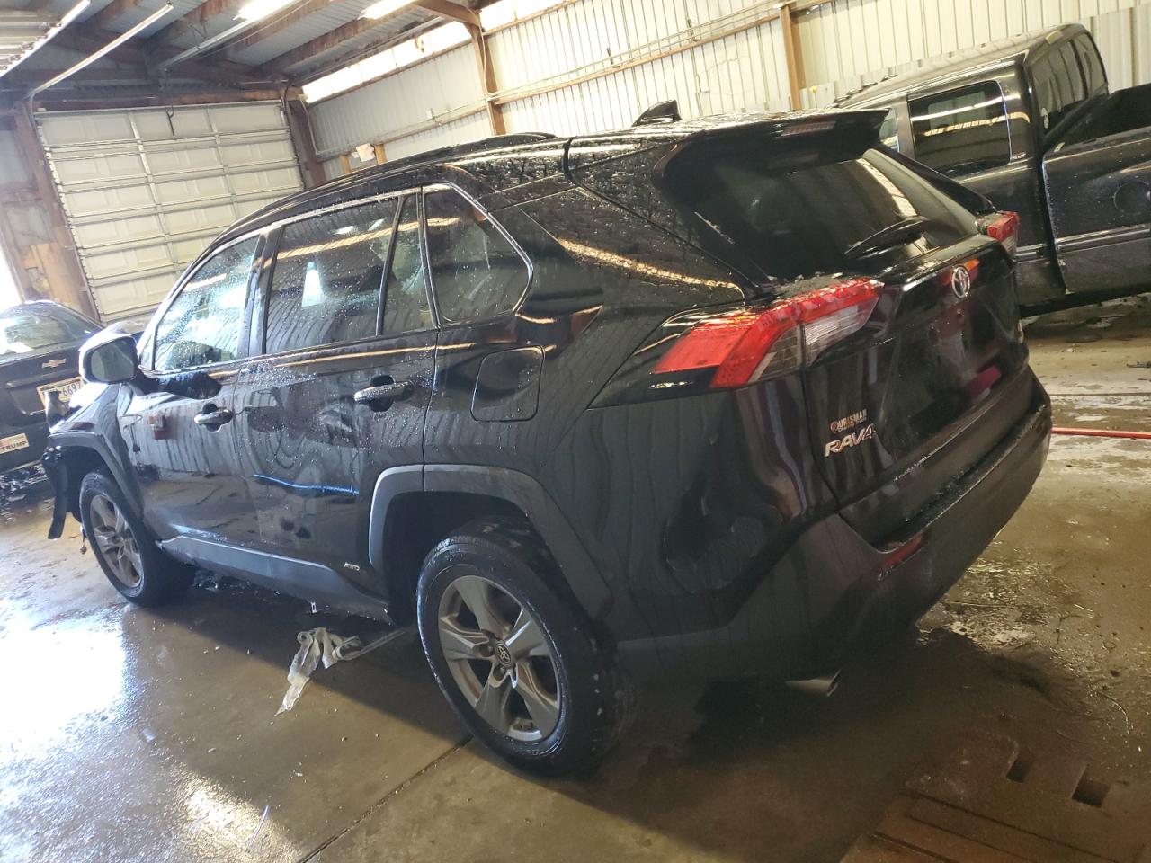 2022 Toyota RAV 4 VIN 2T3MWRFV5NW130687 Copart auction photo, front end damage thumbnail 2