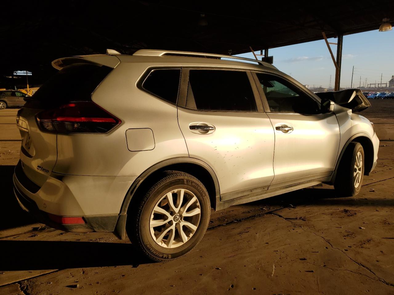2020 Nissan Rogue VIN KNMAT2MV9LP500389 Copart auction photo, undercarriage / front end damage thumbnail 3