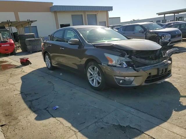 2014 Nissan Altima VIN 1N4AL3AP4EC154747 Copart auction photo, front end / side damage thumbnail 11