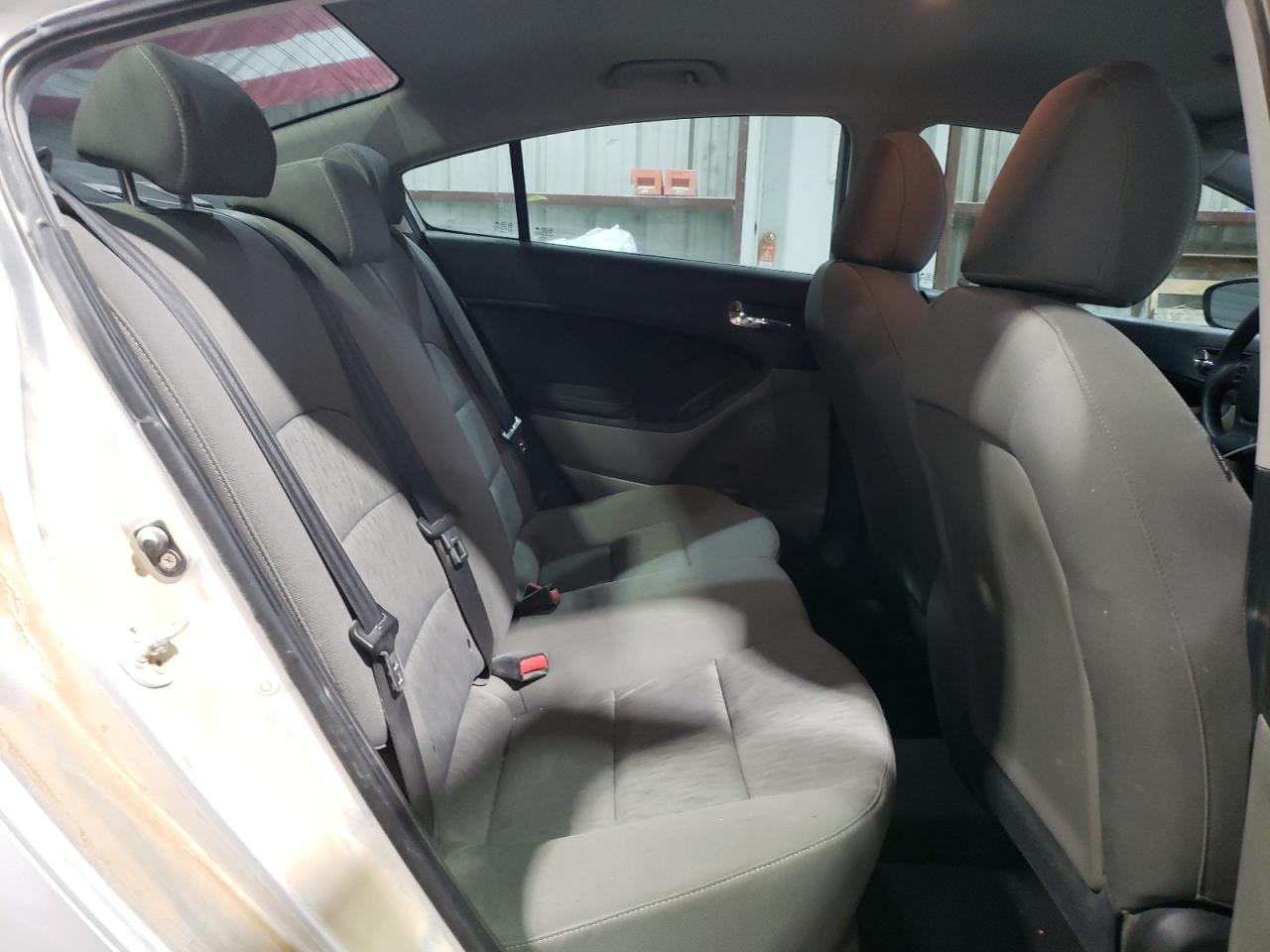 2016 KIA Forte VIN KNAFK4A64G5572925 Copart auction photo, front end / minor dent/scratches damage thumbnail 10