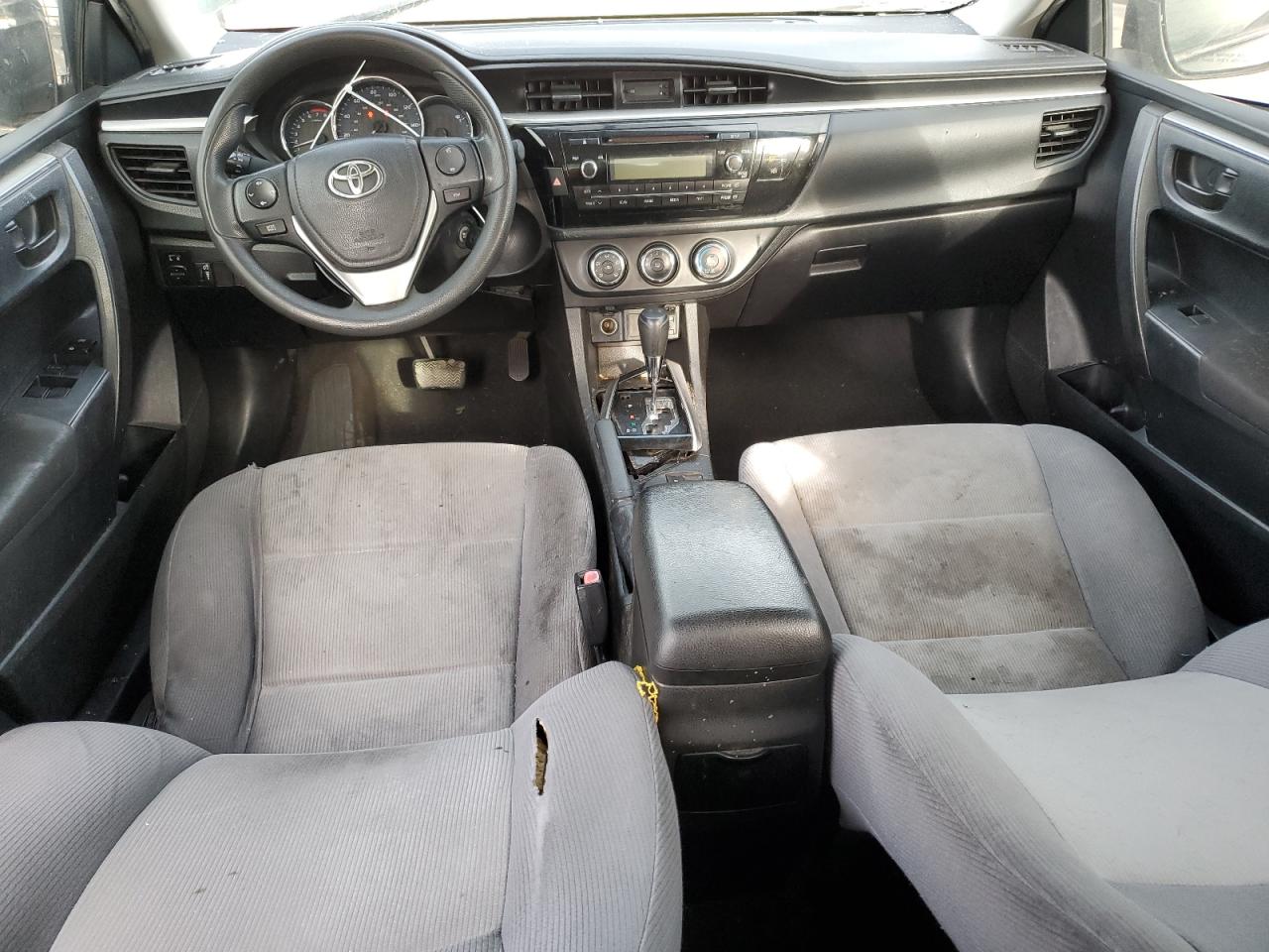 2015 Toyota Corolla VIN 5YFBURHE3FP268847 Copart auction photo, vandalism / front end damage thumbnail 8