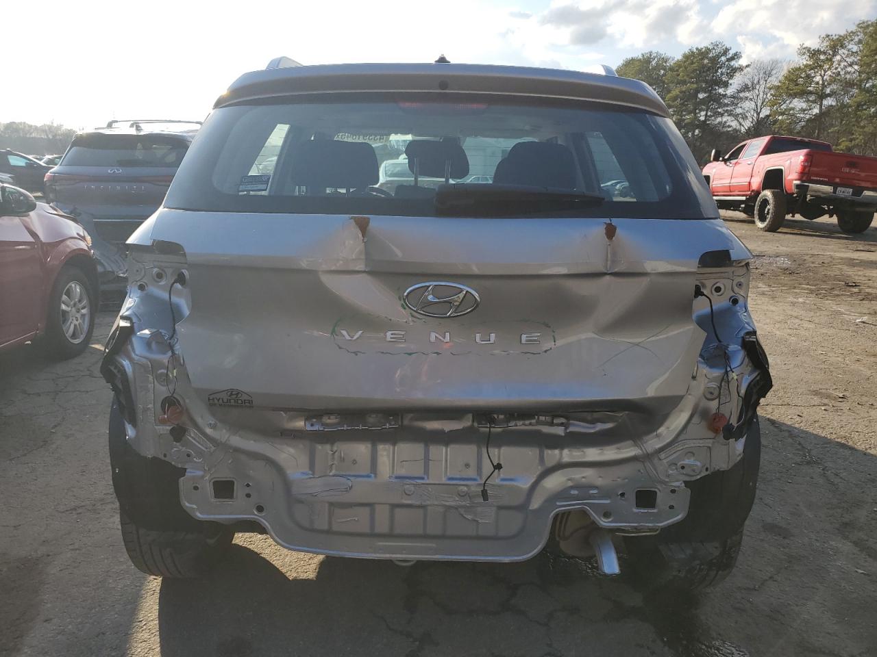2024 Hyundai Venue VIN KMHRC8A37RU315997 Copart auction photo, rear end damage thumbnail 6