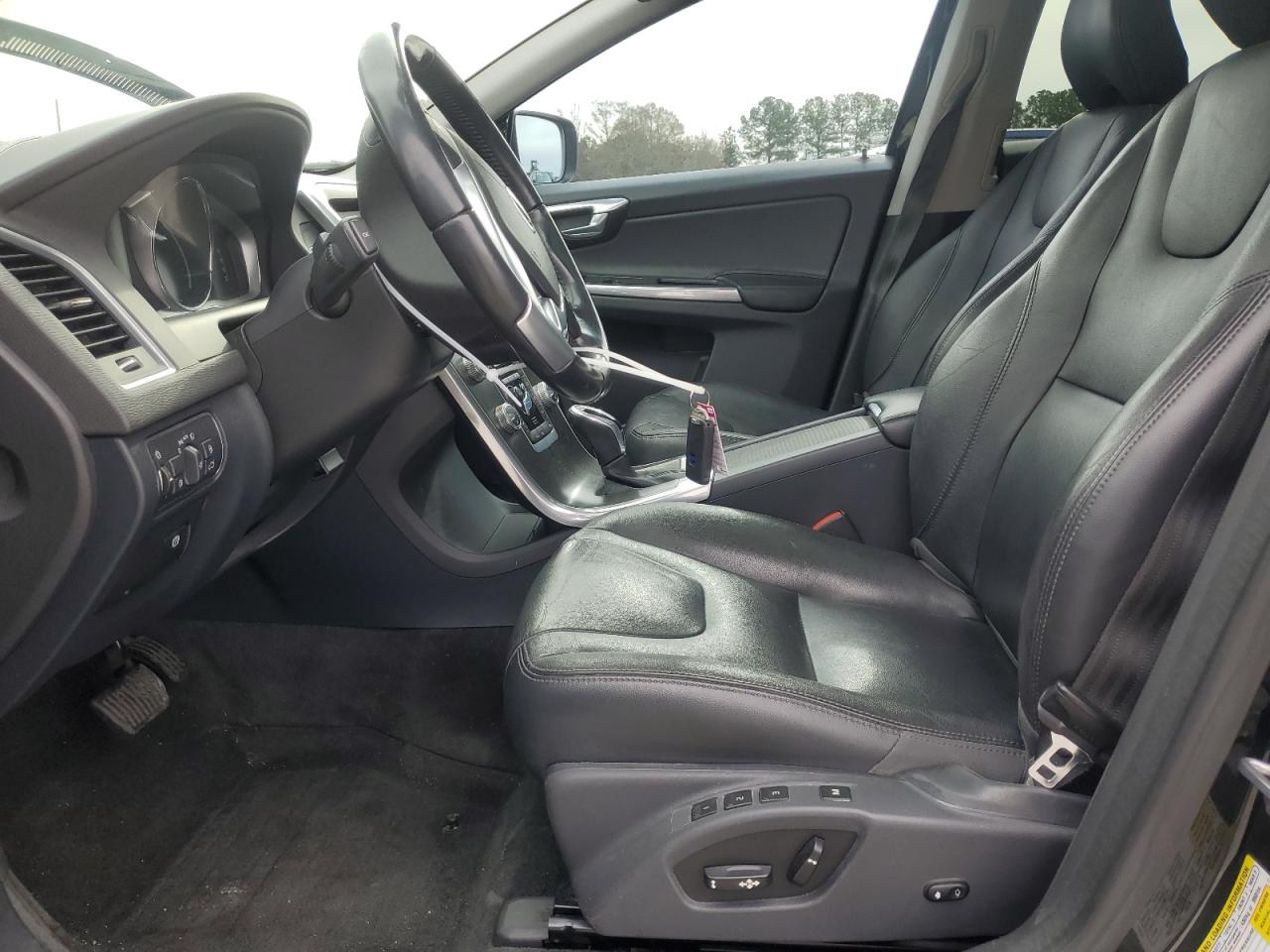 2016 Volvo XC60 VIN YV449MDK2G2799222 Copart auction photo, front end / minor dent/scratches damage thumbnail 7