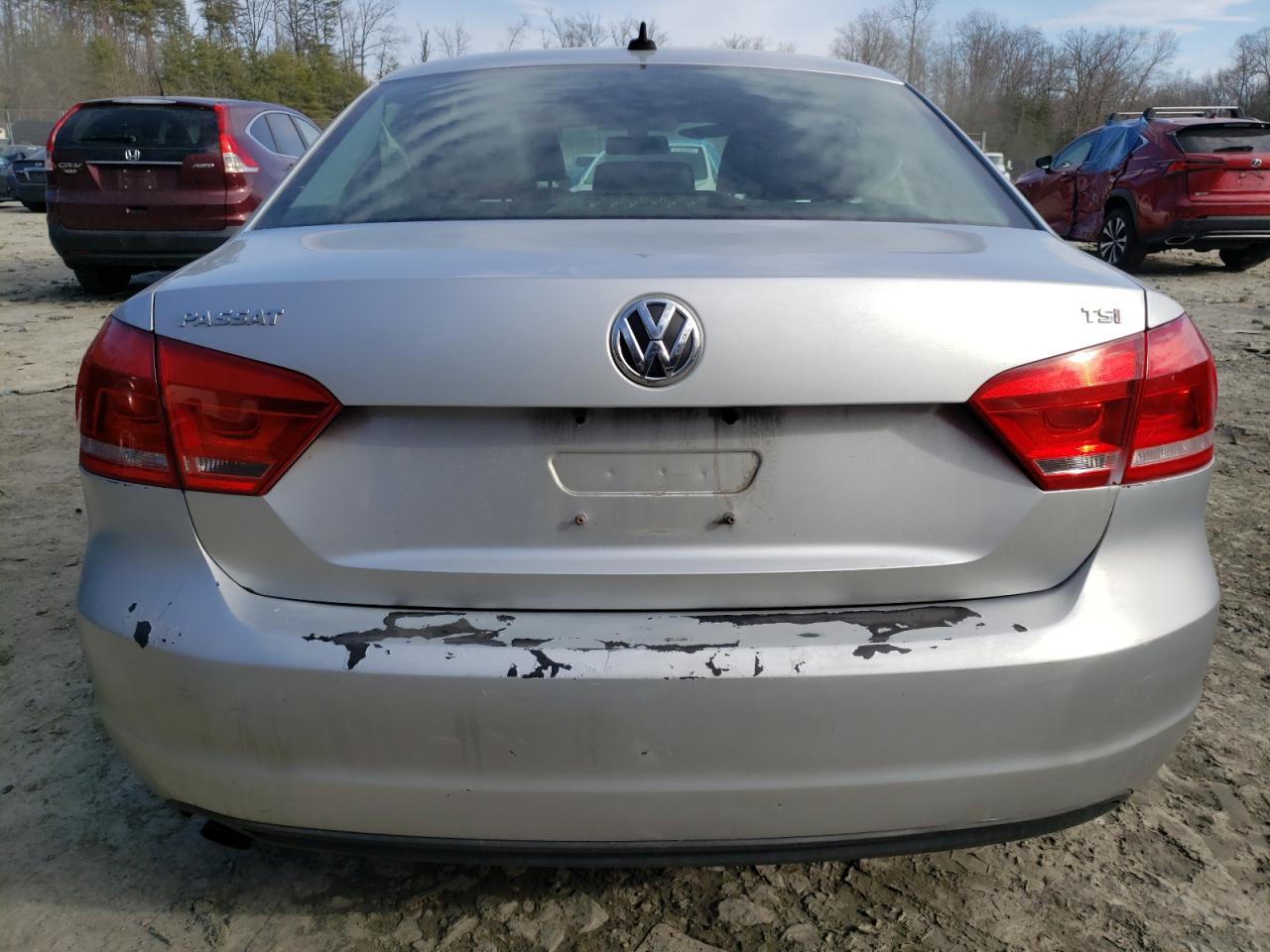 2015 Volkswagen Passat VIN 1VWAT7A32FC097459 Copart auction photo, front end damage thumbnail 6