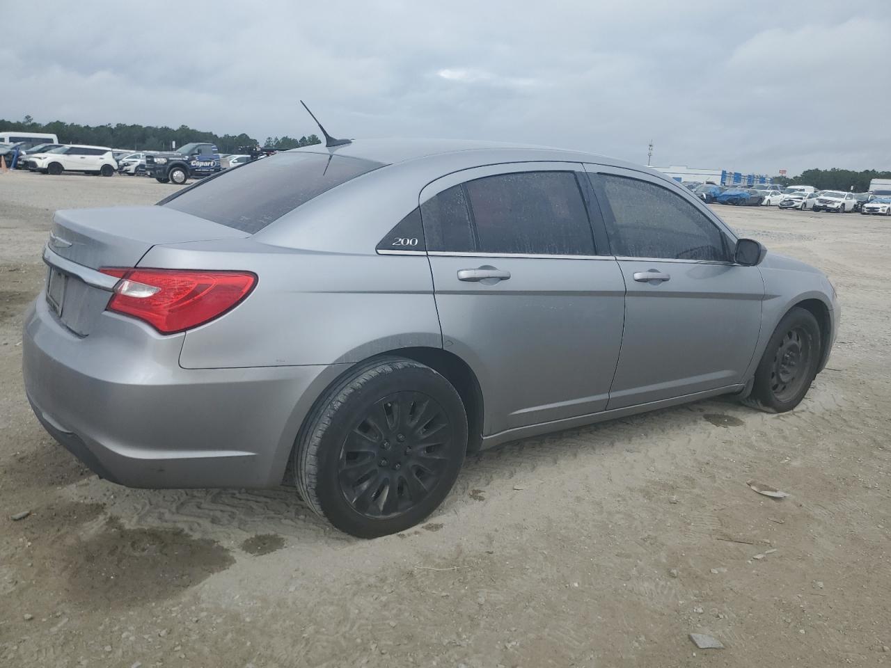 2014 Chrysler 200 VIN 1C3CCBAB8EN123172 Copart auction photo, minor dent/scratches damage thumbnail 3